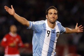 乐鱼体育平台app下载-法甲球队融合GPS+心率数据提升战术区域覆盖度